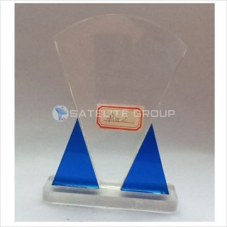 A82 ACRYLIC AWARD