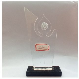 F32 ACRYLIC AWARD