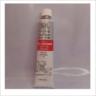Akyld white winsor