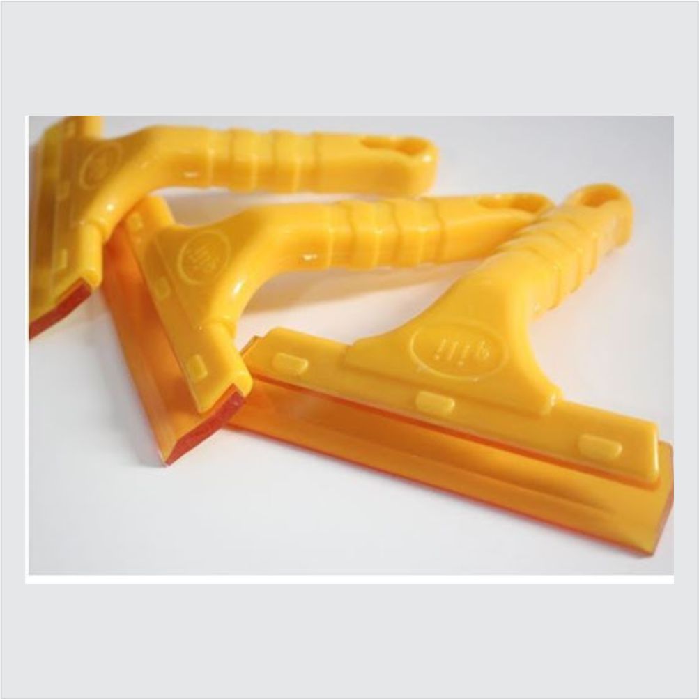 4 inches yellow squeggee with short handle