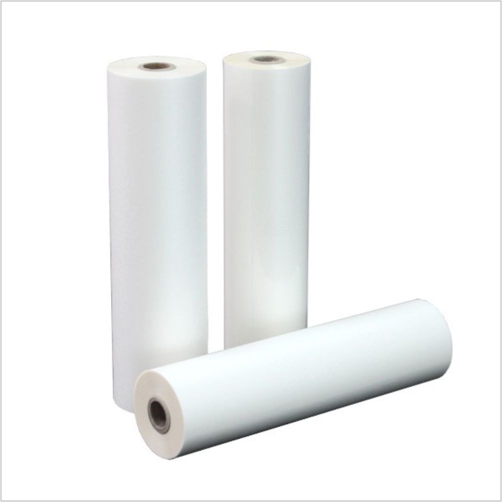 Glossy laminating film